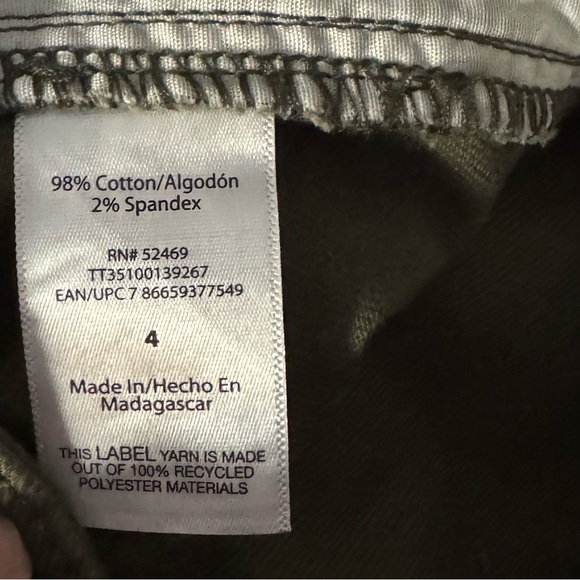 Time and Tru Size 4 High Rise Cargo Flare Jeans in Sea Turtle Green - Picture 5 of 6